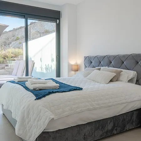 아파트 Lovely Modern In Middel Views 푸엔히롤라